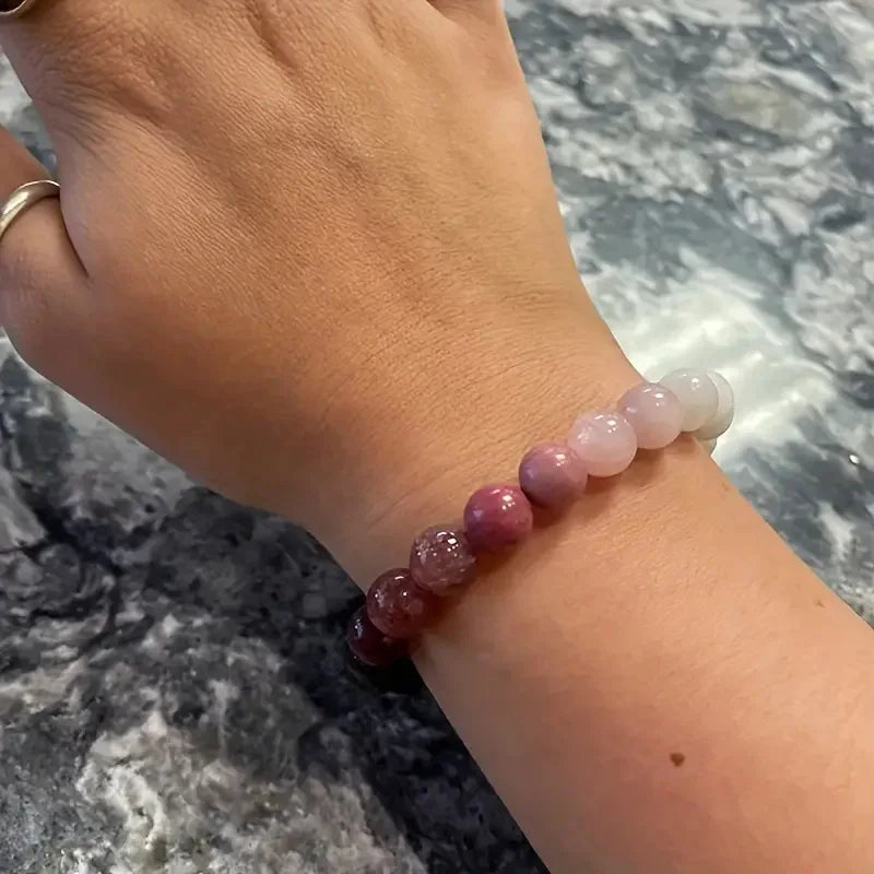 Bracelet mixte en pierre naturelle d'opale plate d'énergie. Protection de la famille.