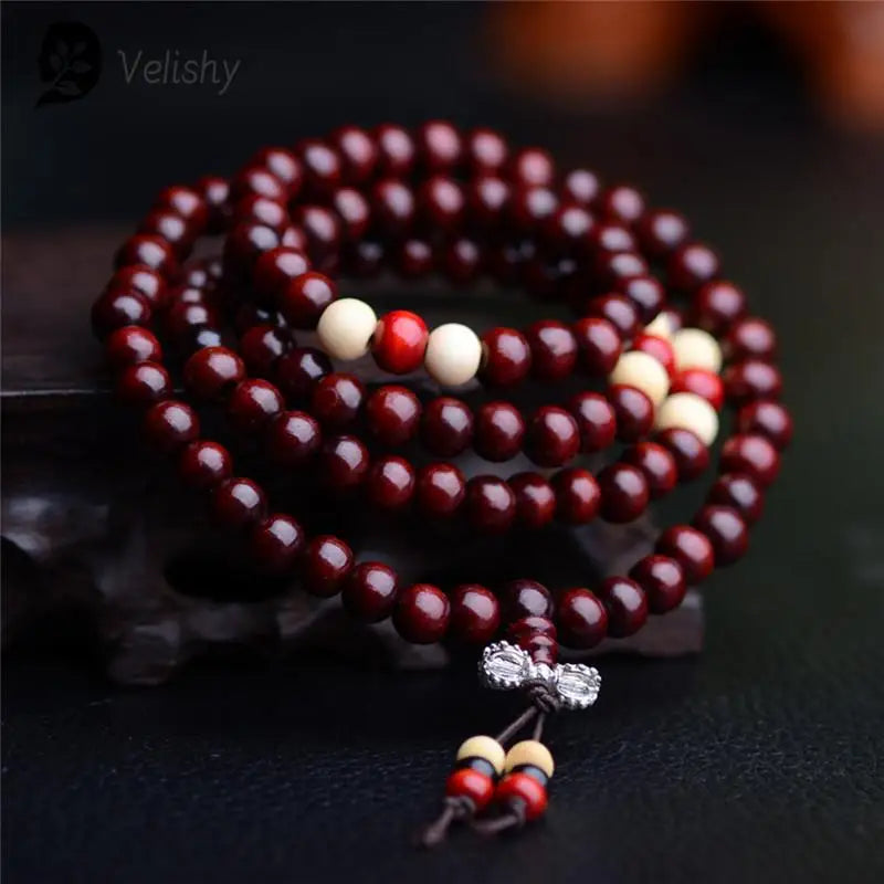 Bracelet de bouddha Mala en bois de santal naturel. 108 perles de 8mm.