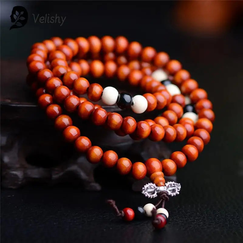 Bracelet de bouddha Mala en bois de santal naturel. 108 perles de 8mm.