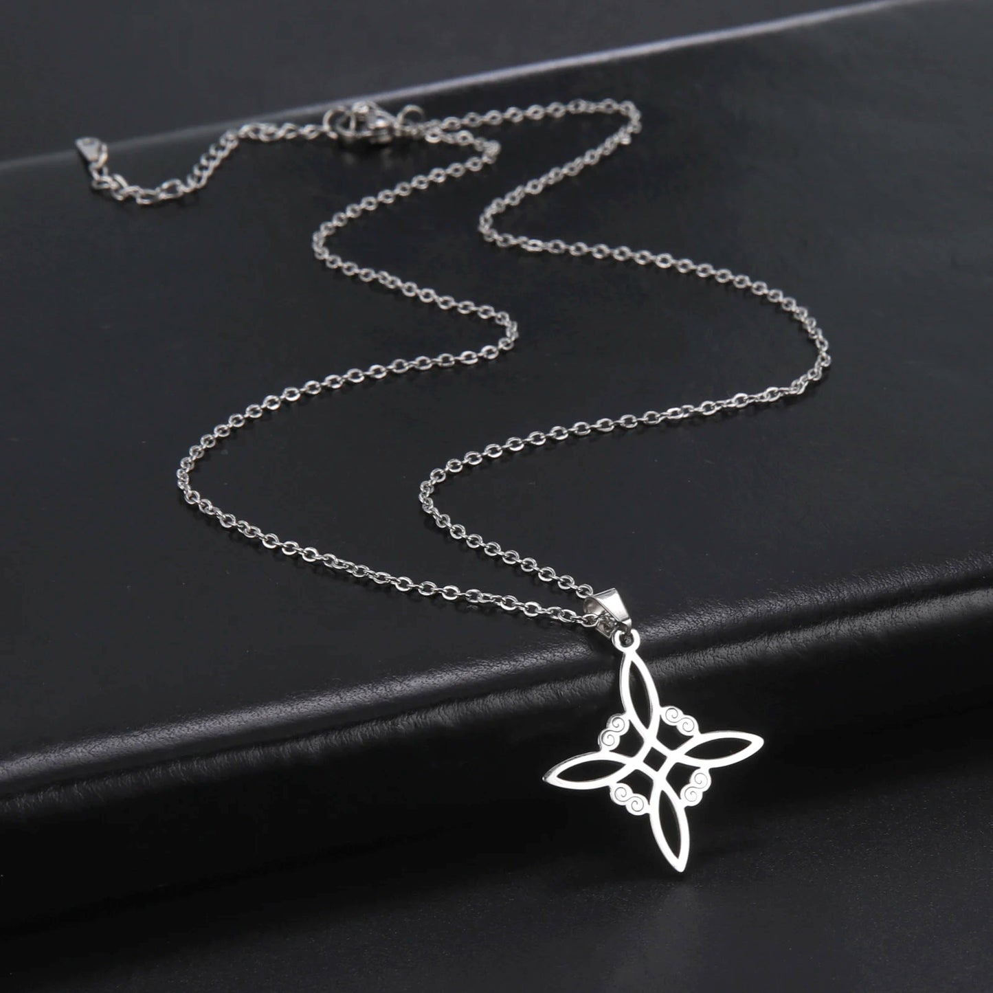 Collier Wicca de sorcière, en acier inoxydable, ras du cou.